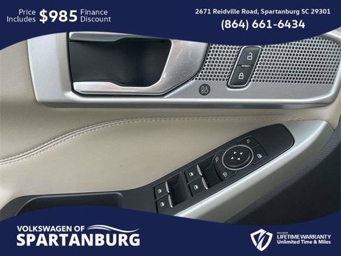 Used 2024 Ford Explorer Limited image 18