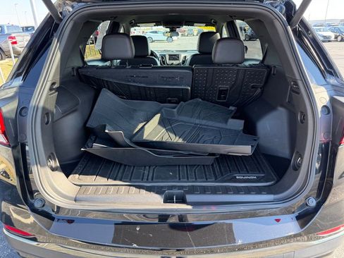 Used 2022 Chevrolet Equinox RS w/ LPO, Floor Liner Package image 43