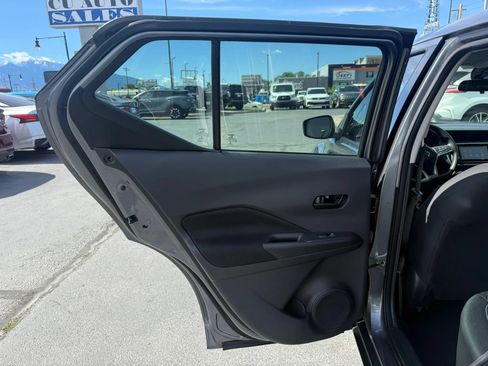 Used 2021 Nissan Kicks S FWD image 21
