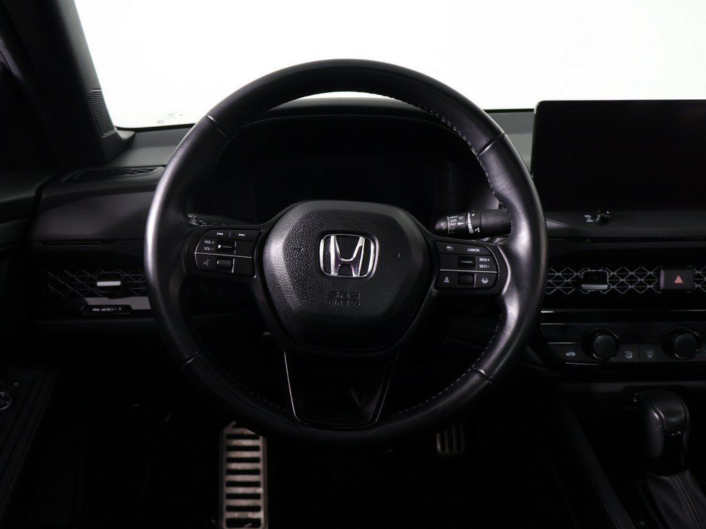 Used 2024 Honda Accord Sport image 40