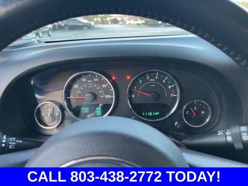 Used 2016 Jeep Wrangler Unlimited Rubicon w/ Connectivity Group AWD/4WD image 21