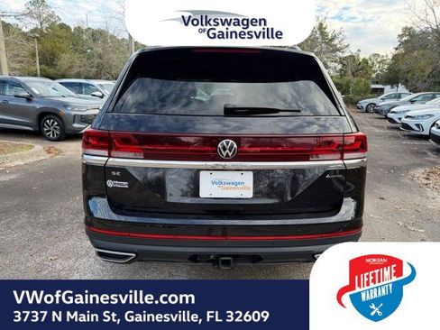Used 2025 Volkswagen Atlas SE image 5