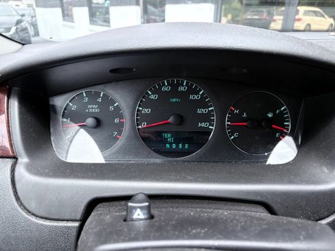 Used 2011 Chevrolet Impala LT w/ Luxury Edition Package FWD image 24