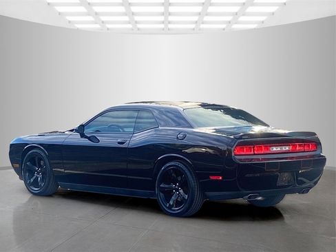 Used 2014 Dodge Challenger R/T w/ Blacktop Package image 3