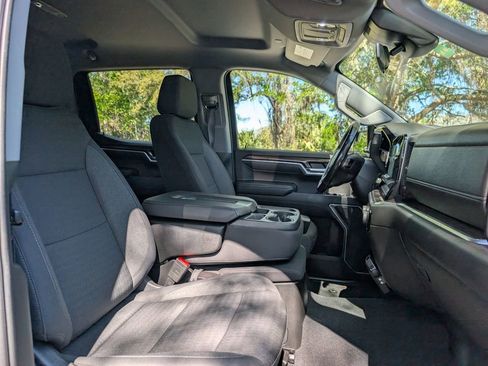 Used 2022 Chevrolet Silverado 1500 LT RWD image 19