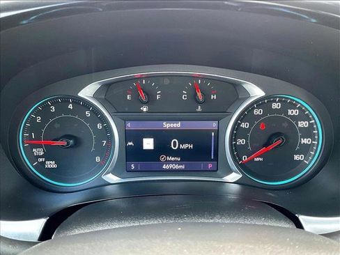 Used 2022 Chevrolet Traverse RS image 22