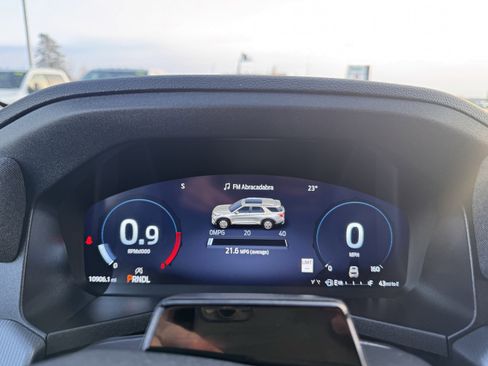 Certified 2025 Ford Explorer ST-Line image 15