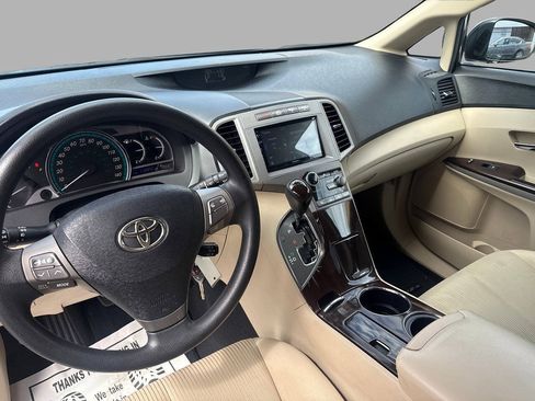 Used 2011 Toyota Venza FWD image 14