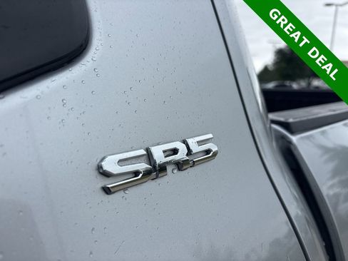 Used 2025 Toyota Tundra SR5 w/ SR5 Premium Package AWD/4WD image 30