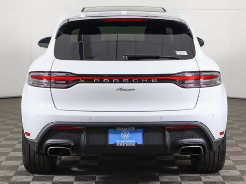 Used 2025 Porsche Macan image 14
