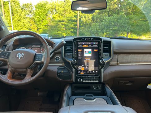 Used 2022 RAM 2500 Limited AWD/4WD image 27