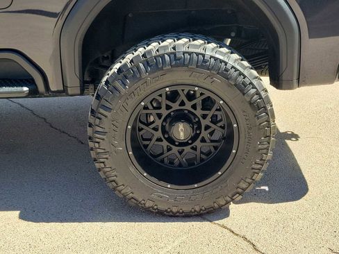 Used 2025 GMC Sierra 3500 Denali Ultimate image 4