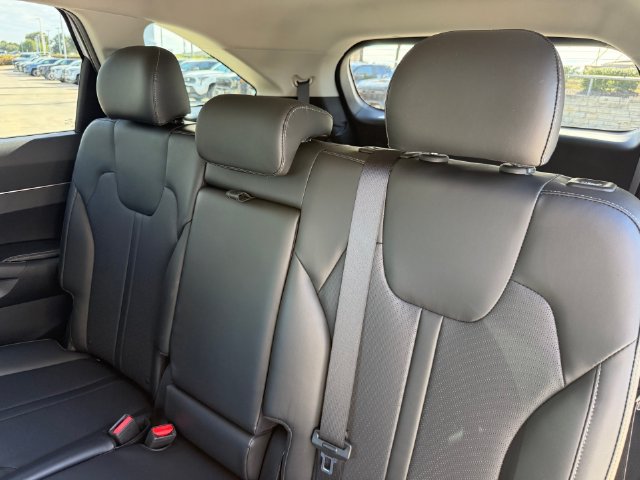 Used 2021 Kia Sorento S FWD image 25