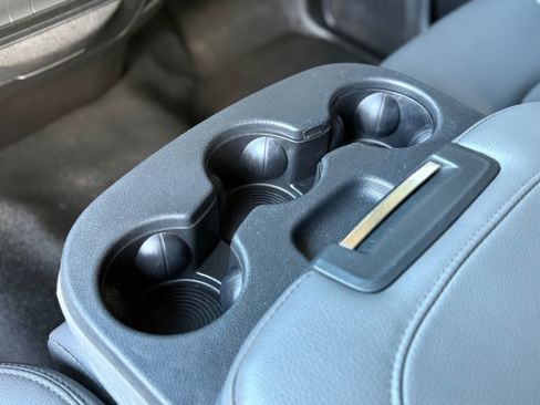 Used 2015 RAM 1500 ST RWD image 14