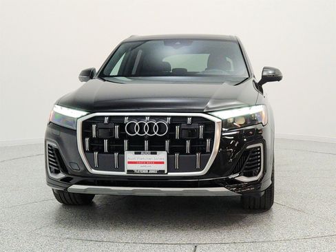 Used 2025 Audi Q7 3.0T Prestige w/ Prestige Package AWD/4WD image 2