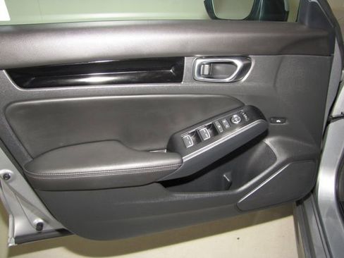 Certified 2024 Honda Civic Touring image 11