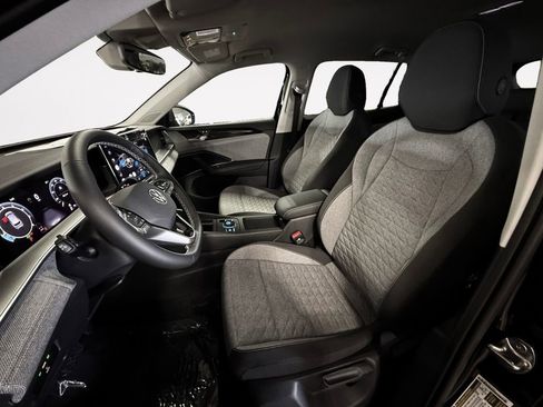 New 2026 Volkswagen Tiguan S FWD image 11