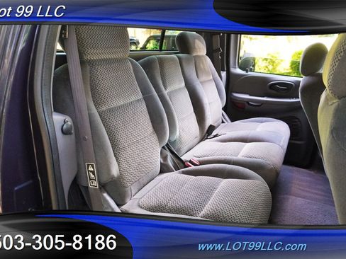 Used 2001 Ford F150 XLT AWD/4WD image 16