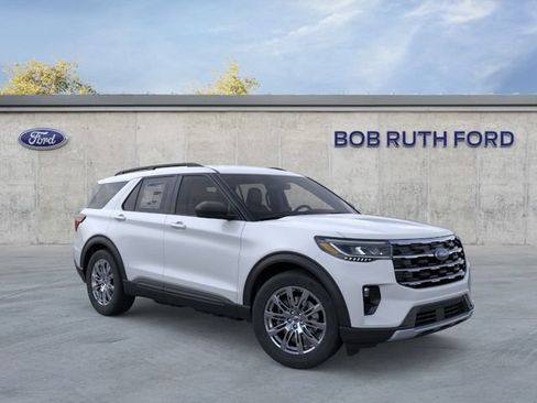 New 2026 Ford Explorer Active w/ Active Comfort Package AWD/4WD image 2