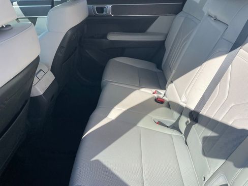 Used 2025 Hyundai Santa Fe SEL image 21