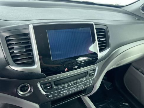 Used 2017 Honda Pilot EX image 24