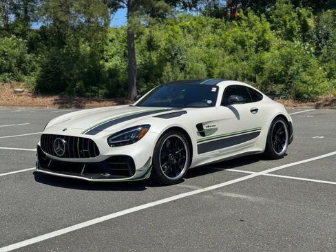 Used 2020 Mercedes-Benz AMG GT R image 3