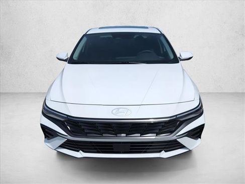 New 2026 Hyundai Elantra Limited FWD image 6