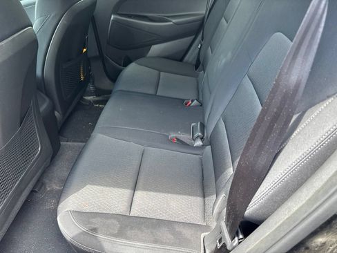 Used 2016 Hyundai Tucson SE w/ Option Group 02 FWD image 8
