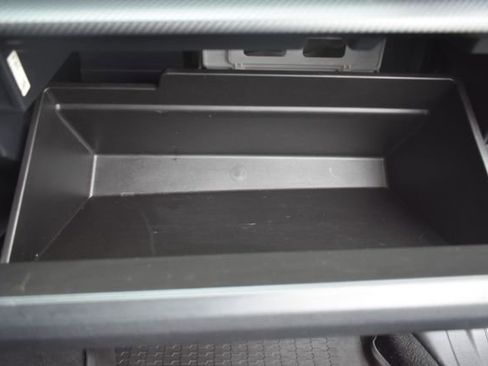 Used 2018 Subaru Crosstrek 2.0i image 38