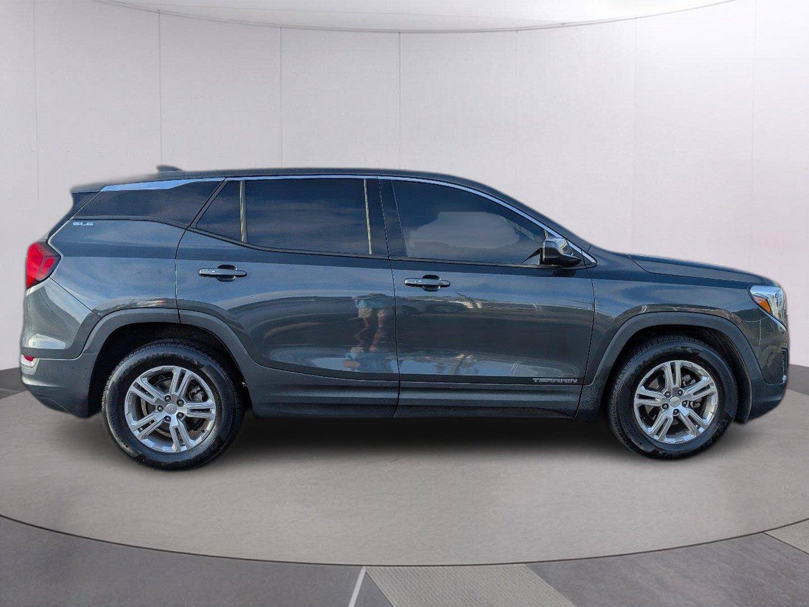 Used 2018 GMC Terrain SLE FWD image 8
