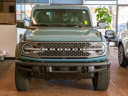Used 2022 Ford Bronco Badlands AWD/4WD image 3