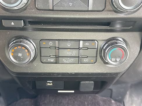 Used 2017 Ford F150 XLT w/ Equipment Group 301A Mid AWD/4WD image 28