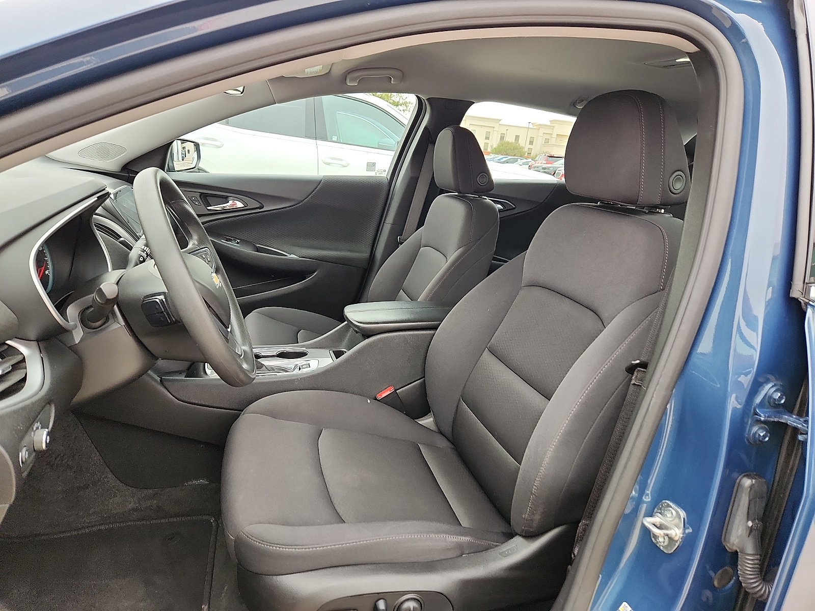 Used 2024 Chevrolet Malibu LT FWD image 12