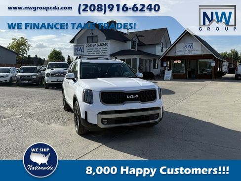 Used 2025 Kia Telluride SX w/ SX Captain's Chair Package image 2