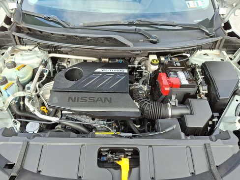 Certified 2022 Nissan Rogue SV image 29