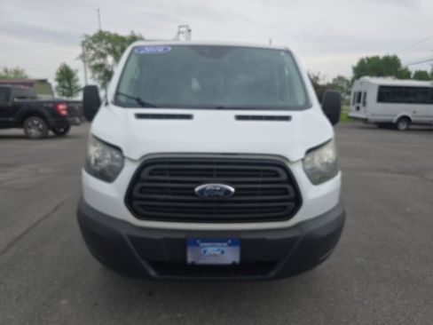 Used 2016 Ford Transit 250 130 Low Roof RWD image 5