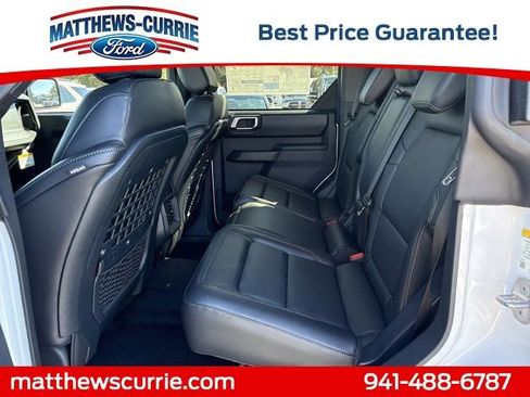 New 2025 Ford Bronco Badlands image 12