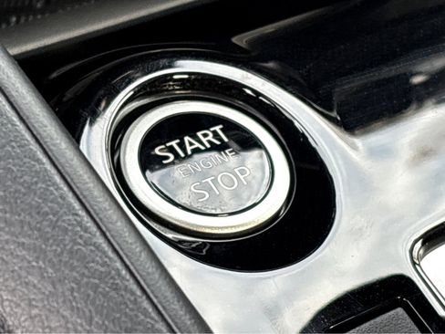 New 2025 Nissan Versa SV w/ Trunk Package FWD image 9
