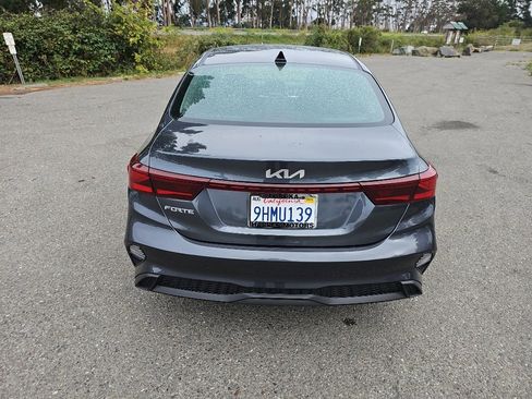 Used 2023 Kia Forte LXS image 4