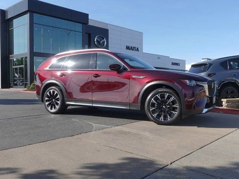 Certified 2024 MAZDA CX-90 Plug-In Hybrid w/ Premium Pkg AWD/4WD image 4