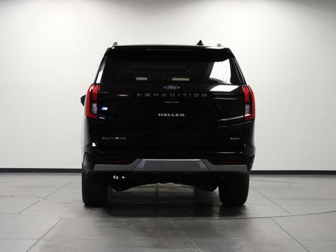 Used 2025 Ford Expedition Max Platinum AWD/4WD image 5