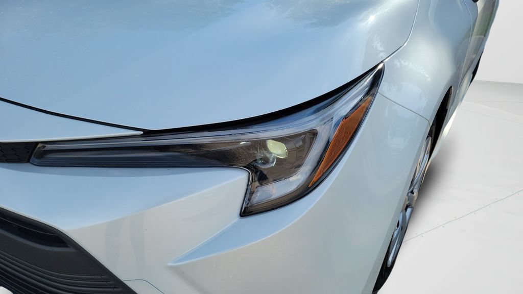 Certified 2026 Toyota Corolla LE FWD image 9