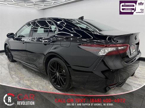 Used 2023 Toyota Camry XSE image 2