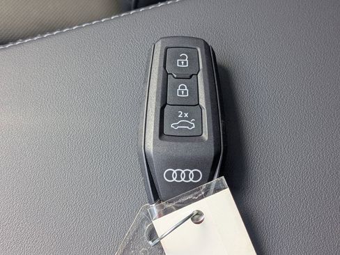 Used 2025 Audi Q5 Premium Plus AWD/4WD image 29