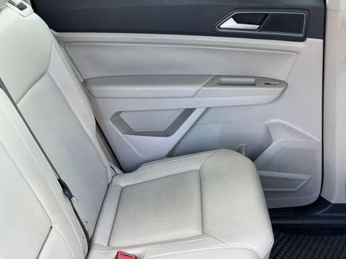 Used 2018 Volkswagen Atlas SE image 11