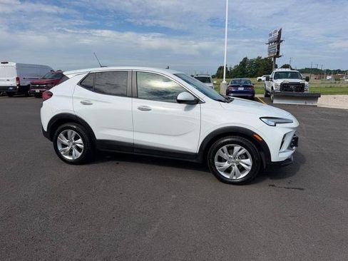 Used 2024 Buick Encore GX Preferred FWD image 4
