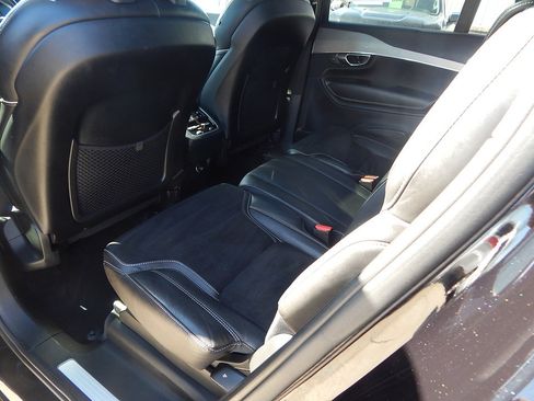 Used 2016 Volvo XC90 T6 R-Design w/ Vision Package image 14