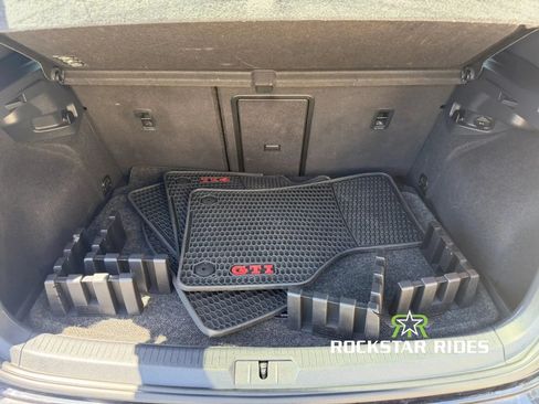 Used 2015 Volkswagen GTI SE FWD image 13