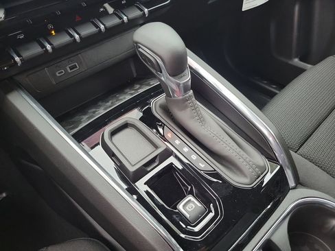 New 2026 GMC Canyon Elevation image 15