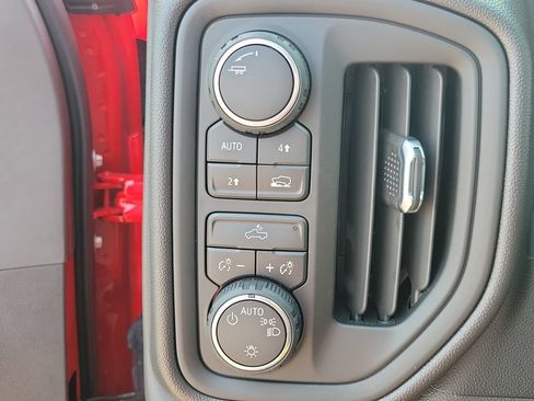 Used 2026 Chevrolet Silverado 1500 W/T w/ WT Value Package AWD/4WD image 15